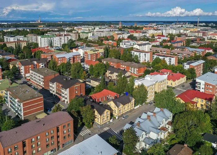 Self-Service Apt 10 Min From Bus-&Railway Station, Free Bikes!