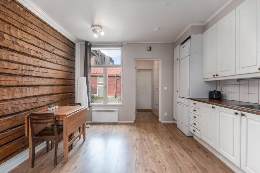 Self-service 10 Min From Bus-&railway Station, Free Bikes!
