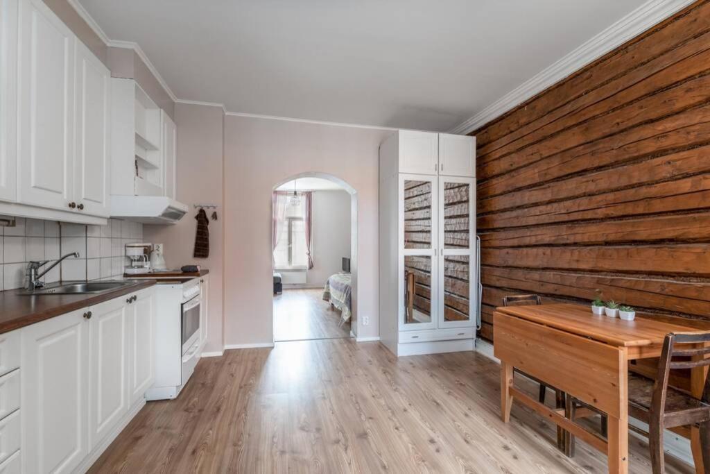 Appartement Self-service 10 Min From Bus-&railway Station, Free Bikes! *